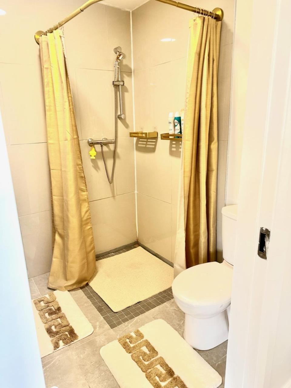 Kildare Luxury Suites Esterno foto