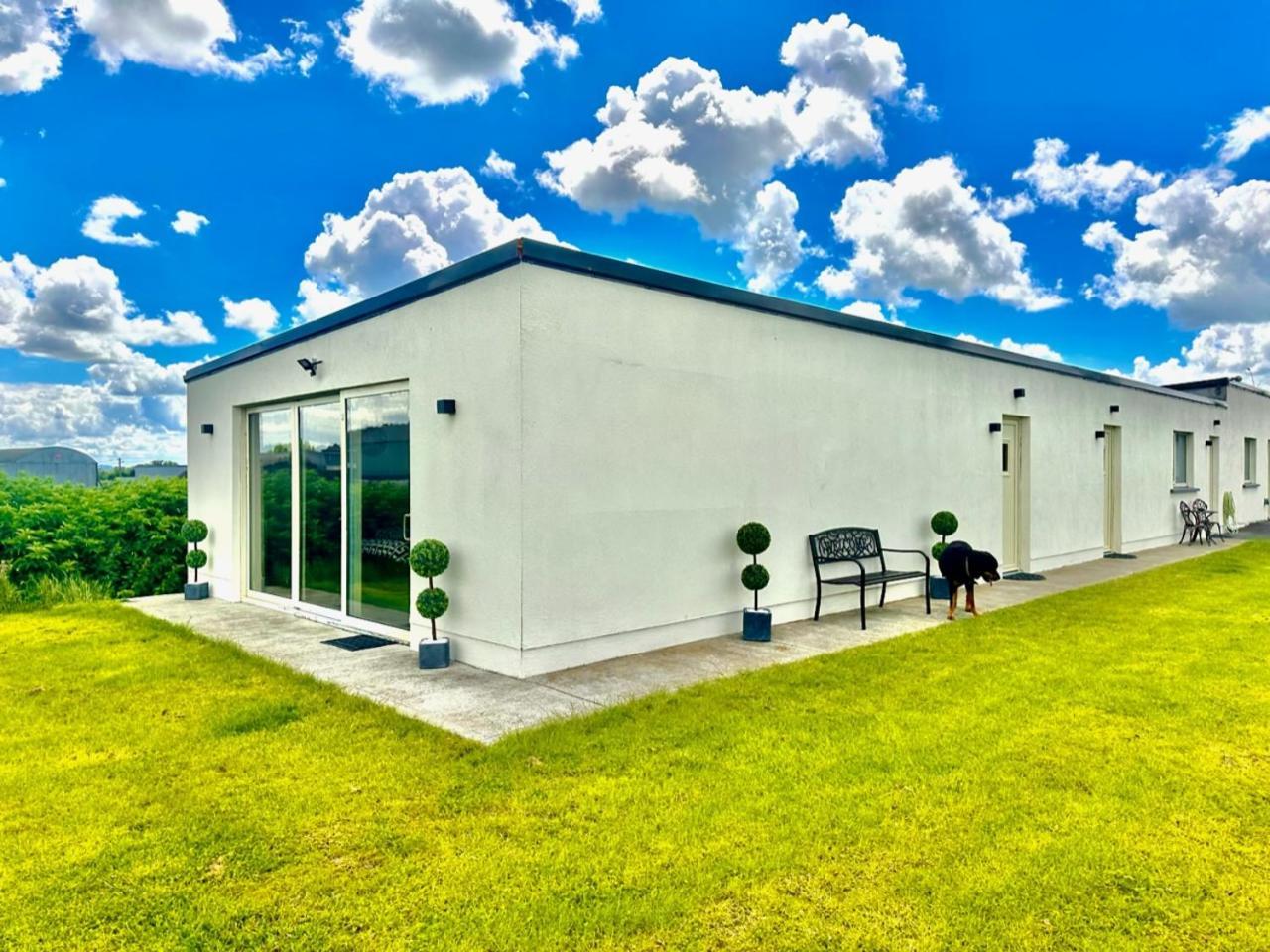 Kildare Luxury Suites Esterno foto