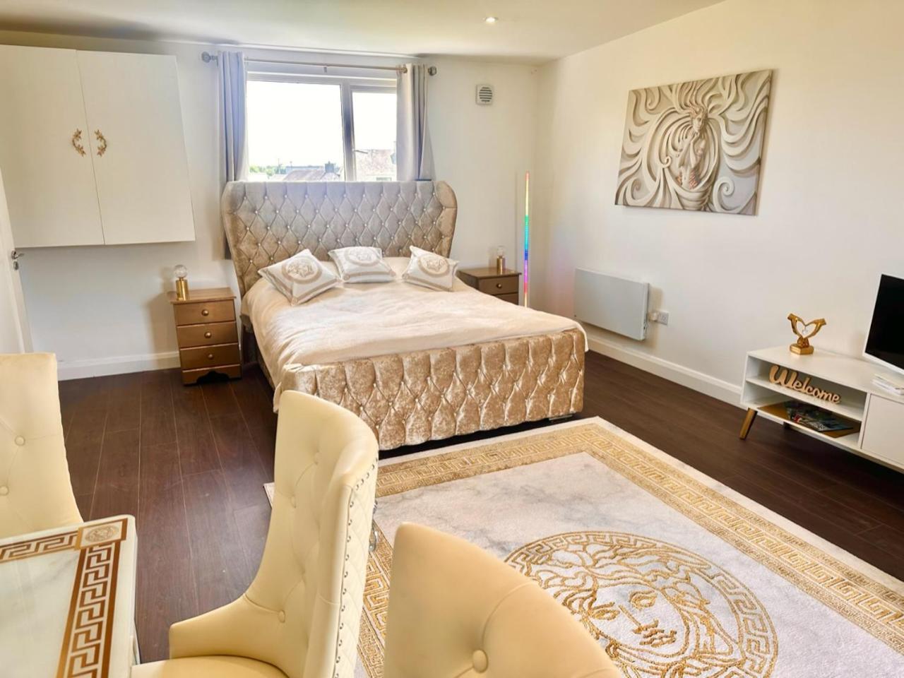 Kildare Luxury Suites Esterno foto